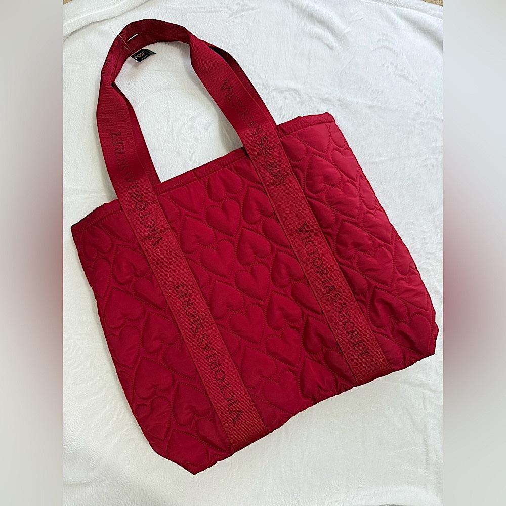 Victoria’s Secret red shopper with hearts